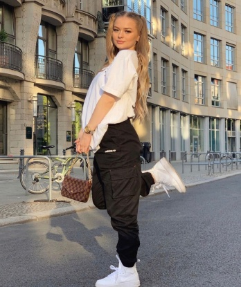 Екатерина, 23
